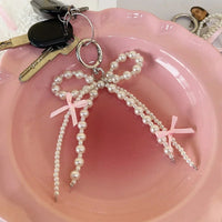 Perlen Schlüsselanhänger Schleife – Taschen-Charm mit Perlen & rosa Schleife Bild 2